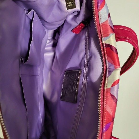 COACH POPPY KALEIDOSCOPE GLAM TOTE AND CROSSBODY/WRISTLET SET. - Picture 8 of 13